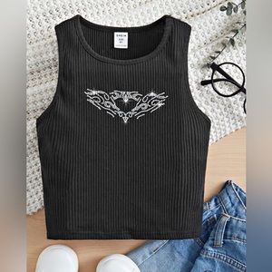 Y2Kool girls Rhinestone Heart patterned tanktop and a plan black cropped tanktop